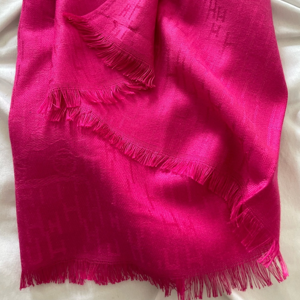Hermes fuchsia pink scarf wrap shawl